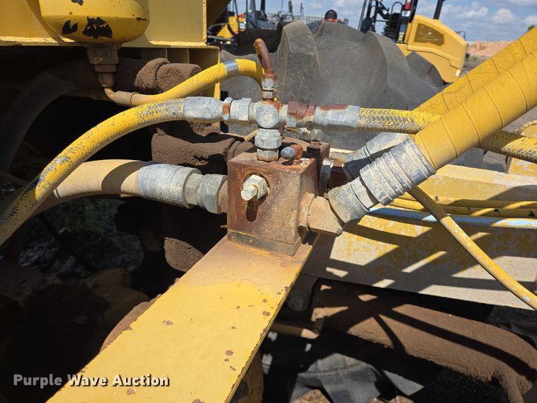 image for item DT4913 1987 Bomag MPH100R soil stabilizer / recycler