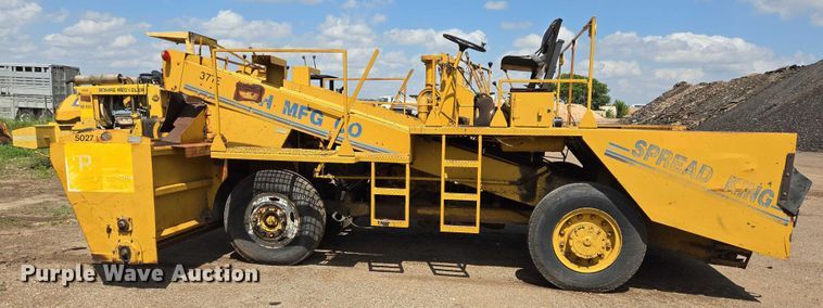 image for item DT4914 WH MFG Spread King chip spreader