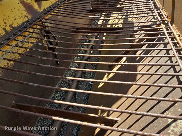 image for item DT4914 WH MFG Spread King chip spreader