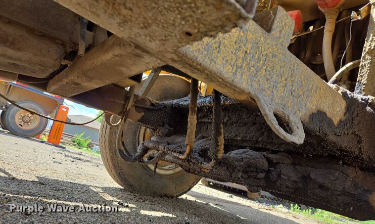 image for item DT4914 WH MFG Spread King chip spreader