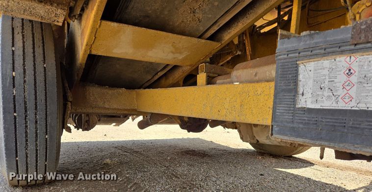 image for item DT4914 WH MFG Spread King chip spreader