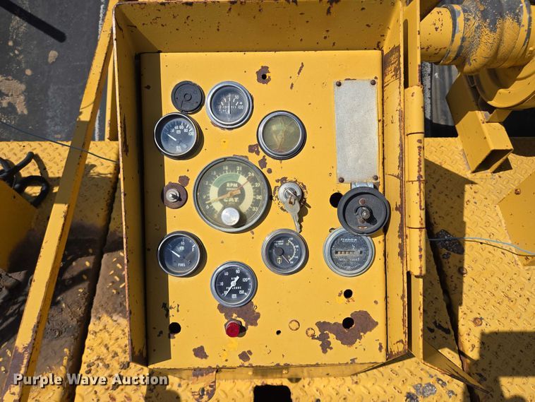 image for item DT4914 WH MFG Spread King chip spreader