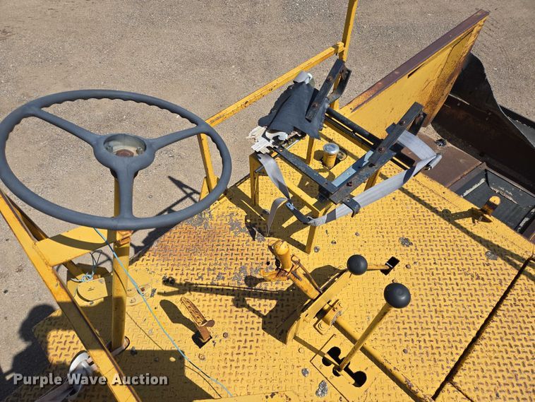 image for item DT4914 WH MFG Spread King chip spreader