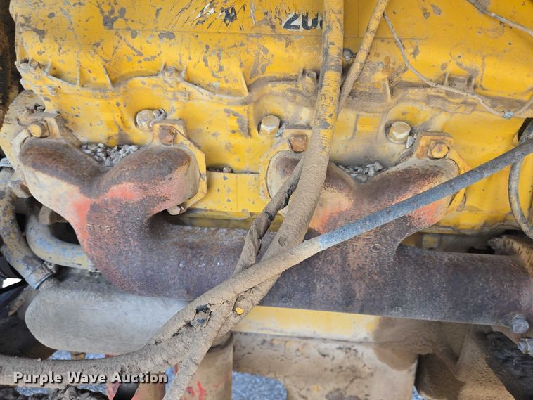 image for item DT4914 WH MFG Spread King chip spreader