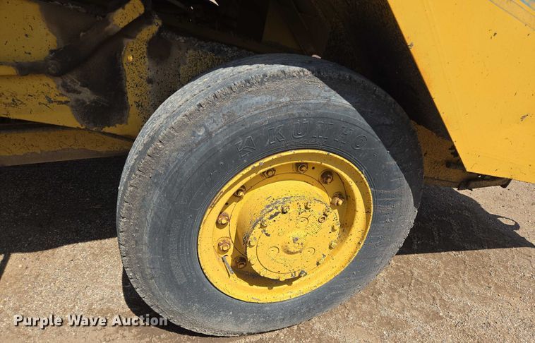 image for item DT4914 WH MFG Spread King chip spreader