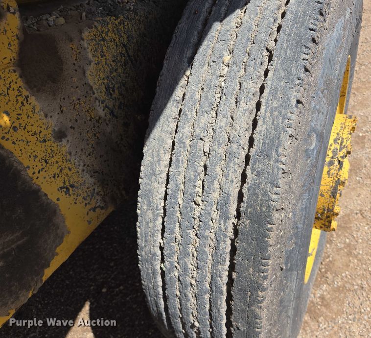 image for item DT4914 WH MFG Spread King chip spreader