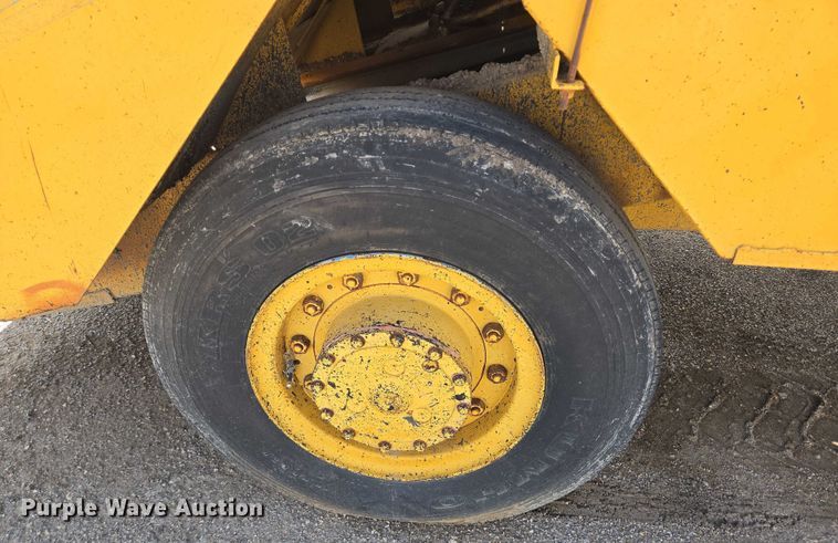 image for item DT4914 WH MFG Spread King chip spreader