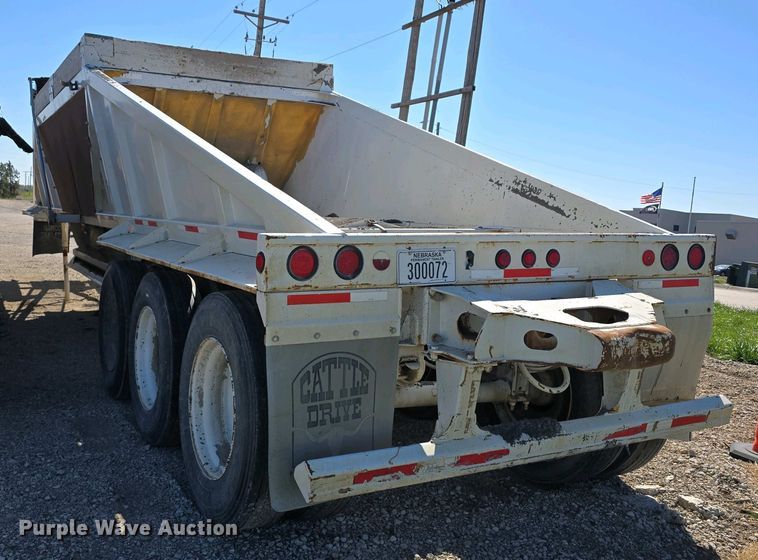 image for item DT6803 1998 Ranch Manufacturing Co. 21-42-3 bottom dump trailer