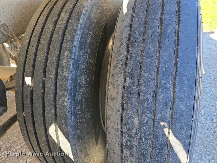 image for item DT6803 1998 Ranch Manufacturing Co. 21-42-3 bottom dump trailer