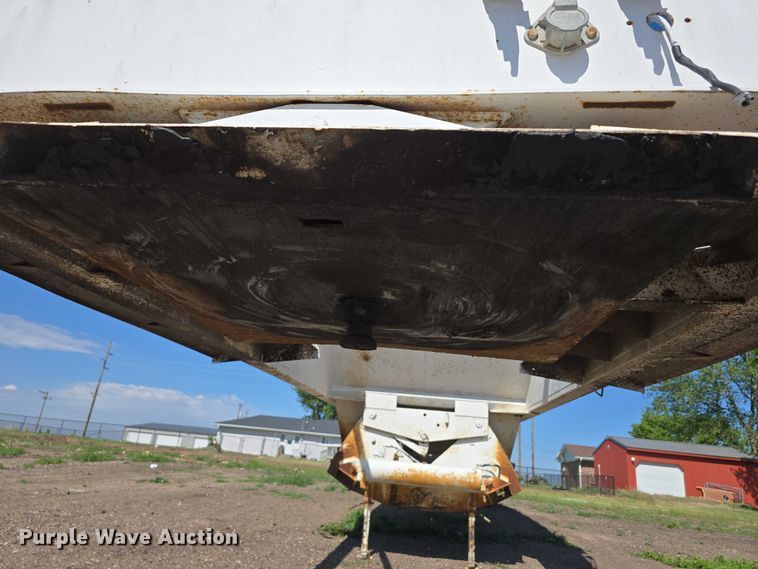 image for item DT6882 2003 Corn Belt Manufacturing Trailblazer S-4202 bottom dump trailer