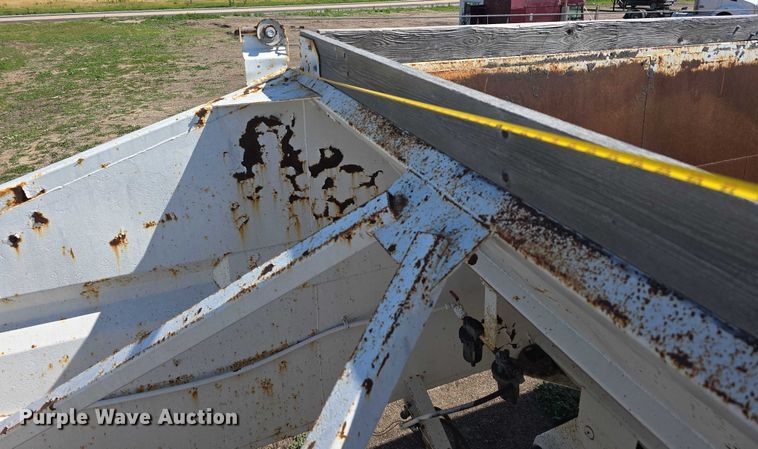 image for item DT6882 2003 Corn Belt Manufacturing Trailblazer S-4202 bottom dump trailer