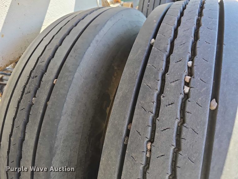 image for item DT6882 2003 Corn Belt Manufacturing Trailblazer S-4202 bottom dump trailer