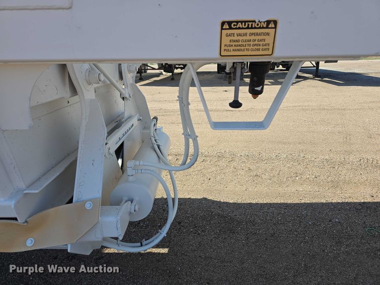 image for item DT6883 2015 Manac bottom dump trailer