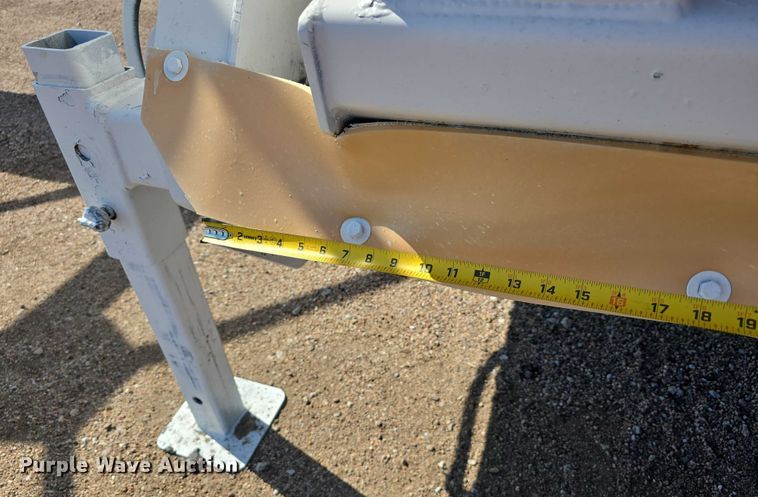 image for item DT6883 2015 Manac bottom dump trailer