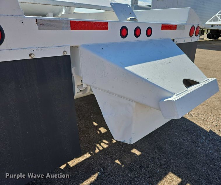 image for item DT6883 2015 Manac bottom dump trailer