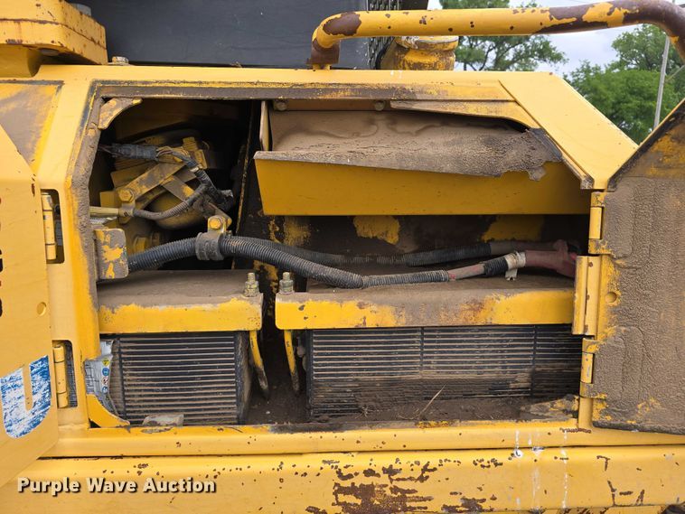 image for item DT6889 2006 Komatsu D61EX-15 dozer