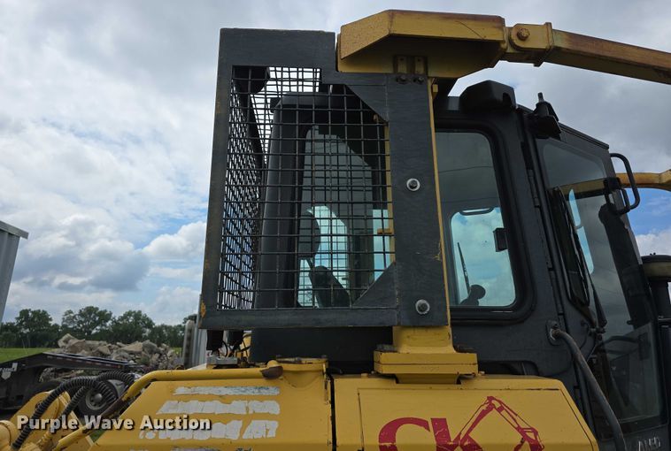 image for item DT6889 2006 Komatsu D61EX-15 dozer