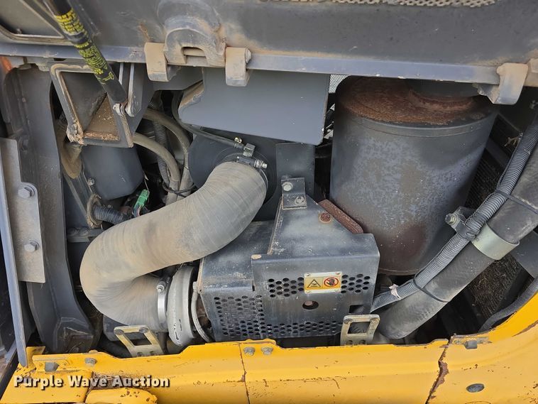 image for item DT6889 2006 Komatsu D61EX-15 dozer