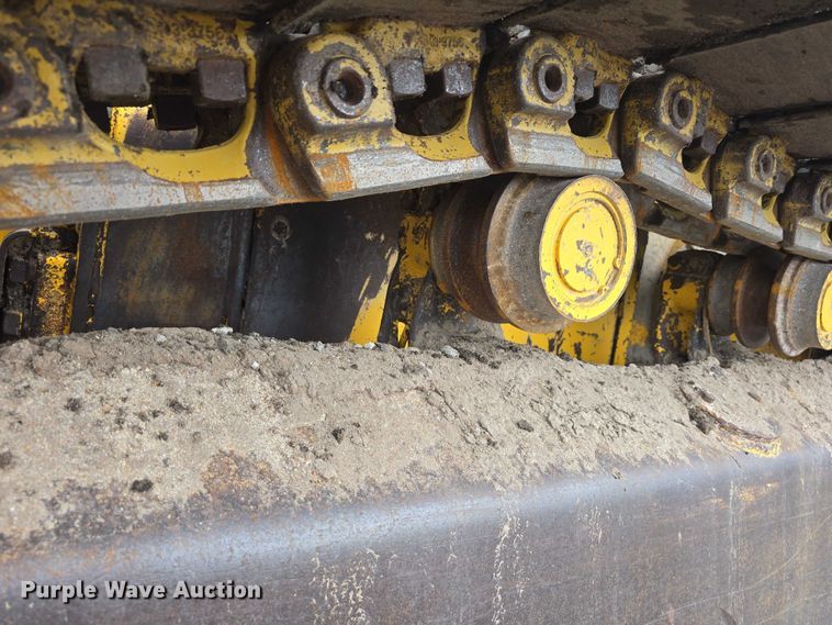 image for item DT6889 2006 Komatsu D61EX-15 dozer