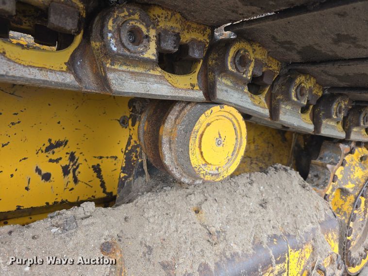 image for item DT6889 2006 Komatsu D61EX-15 dozer