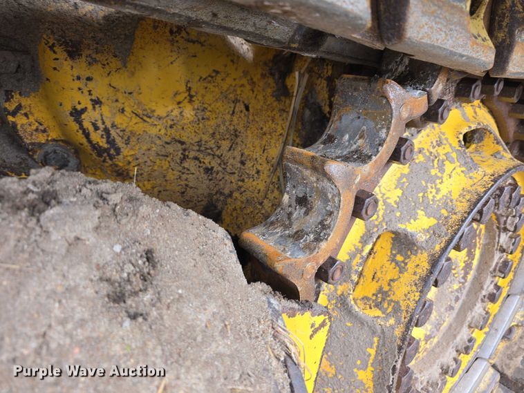 image for item DT6889 2006 Komatsu D61EX-15 dozer