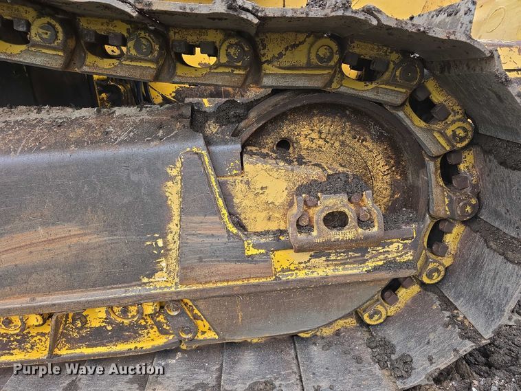 image for item DT6889 2006 Komatsu D61EX-15 dozer