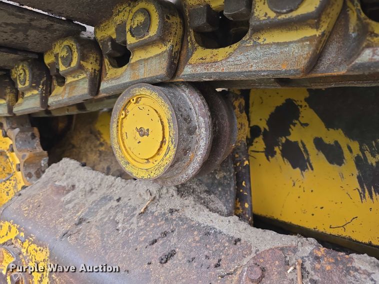 image for item DT6889 2006 Komatsu D61EX-15 dozer