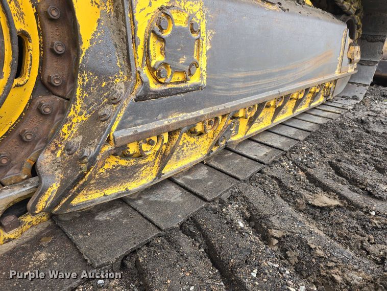 image for item DT6889 2006 Komatsu D61EX-15 dozer