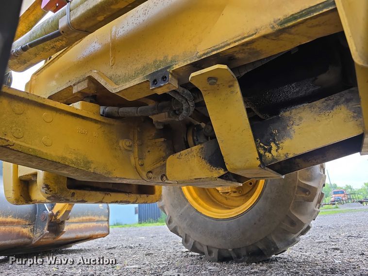 image for item DT6928 2006 Komatsu 150 AWS backhoe