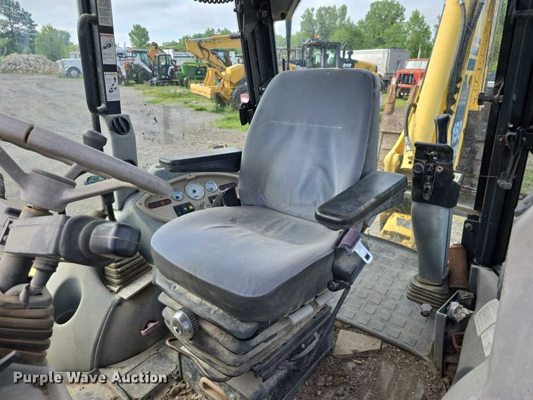 image for item DT6928 2006 Komatsu 150 AWS backhoe