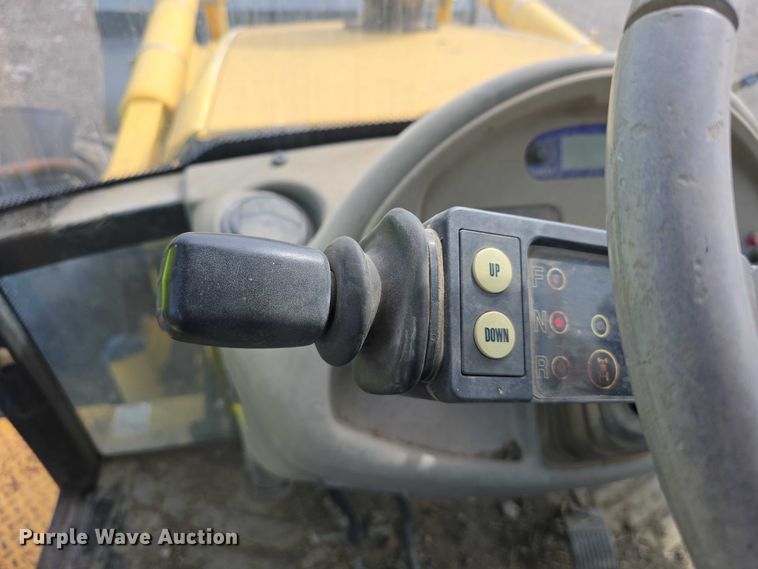 image for item DT6928 2006 Komatsu 150 AWS backhoe