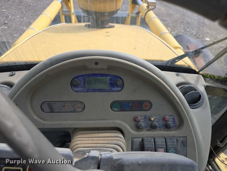 image for item DT6928 2006 Komatsu 150 AWS backhoe