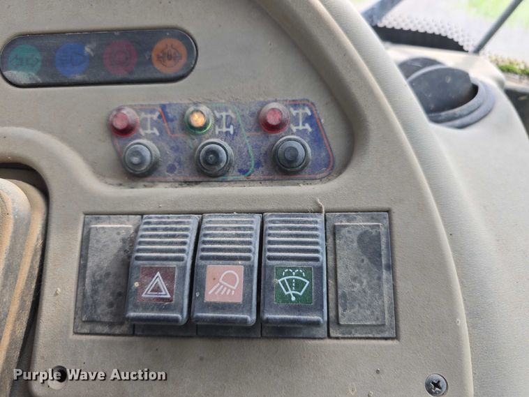 image for item DT6928 2006 Komatsu 150 AWS backhoe