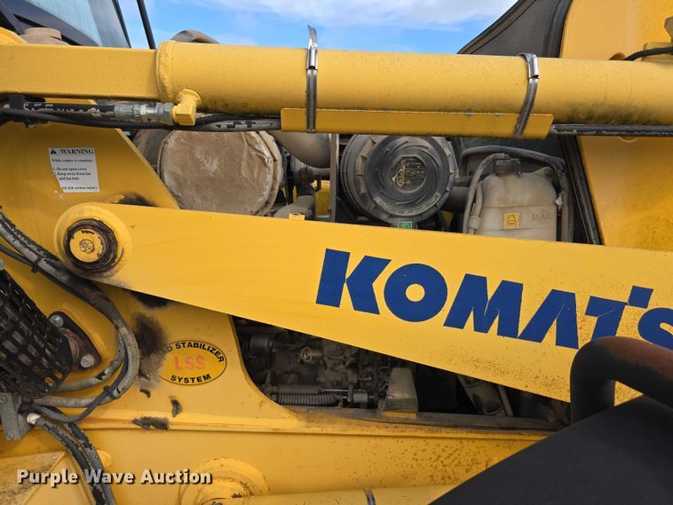 image for item DT6928 2006 Komatsu 150 AWS backhoe