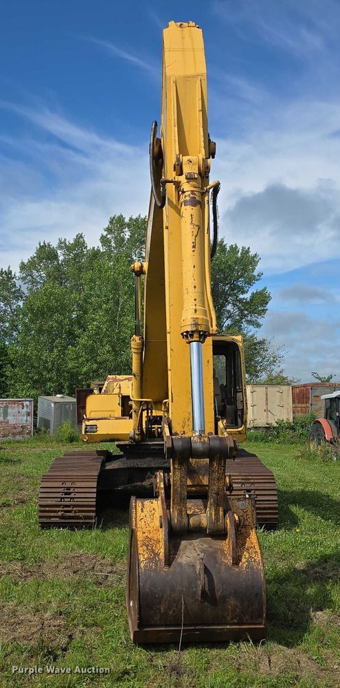 image for item DT6929 1996 John Deere 792DLC excavator