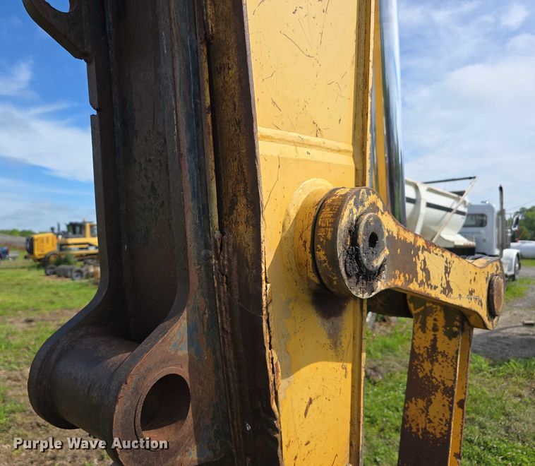 image for item DT6929 1996 John Deere 792DLC excavator