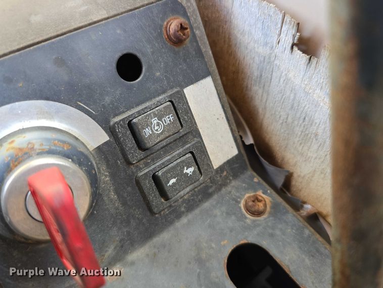 image for item DT6929 1996 John Deere 792DLC excavator