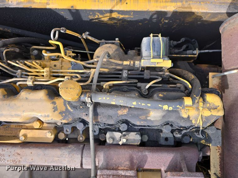 image for item DT6929 1996 John Deere 792DLC excavator