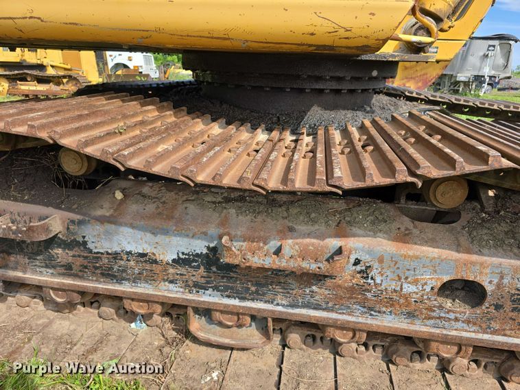 image for item DT6929 1996 John Deere 792DLC excavator