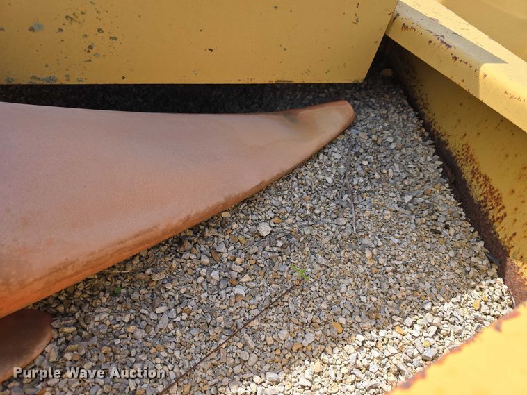 image for item DT6931 Hyster C530A pneumatic roller