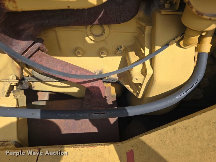 image for item DT6931 Hyster C530A pneumatic roller