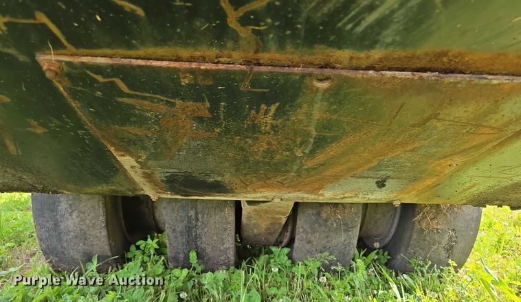 image for item DT6931 Hyster C530A pneumatic roller