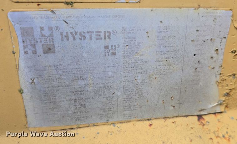 image for item DT6931 Hyster C530A pneumatic roller