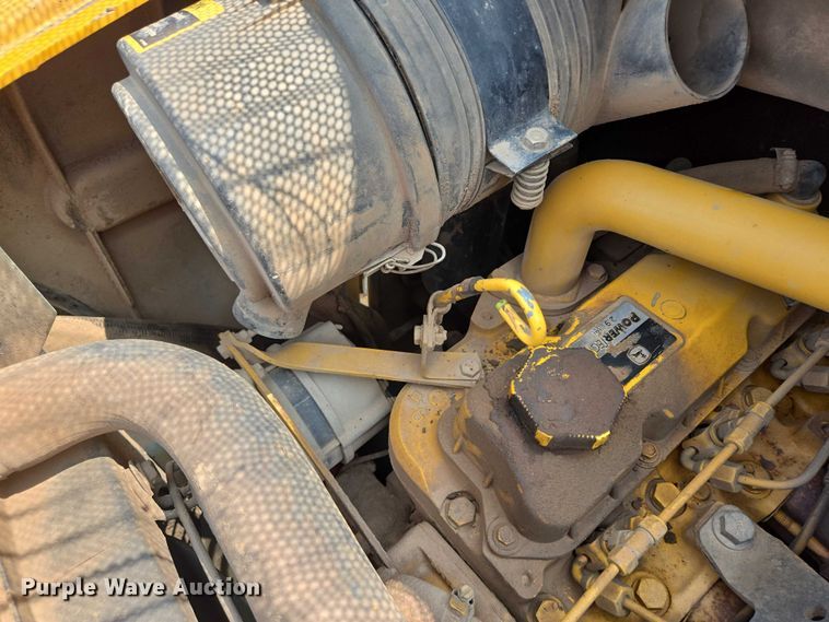 image for item DT7195 2004 John Deere 250 Series ll skid steer loader