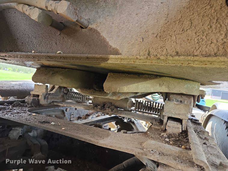 image for item DT7196 1998 Circle R 42SIDE side dump trailer