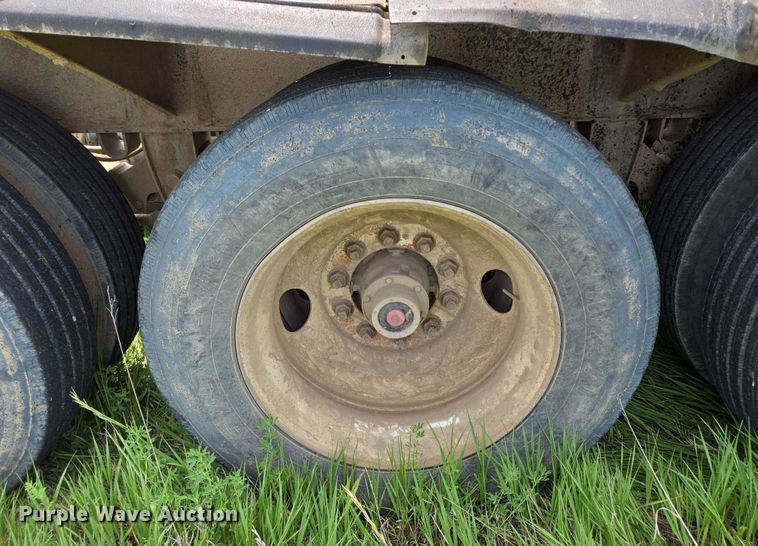 image for item DT7196 1998 Circle R 42SIDE side dump trailer