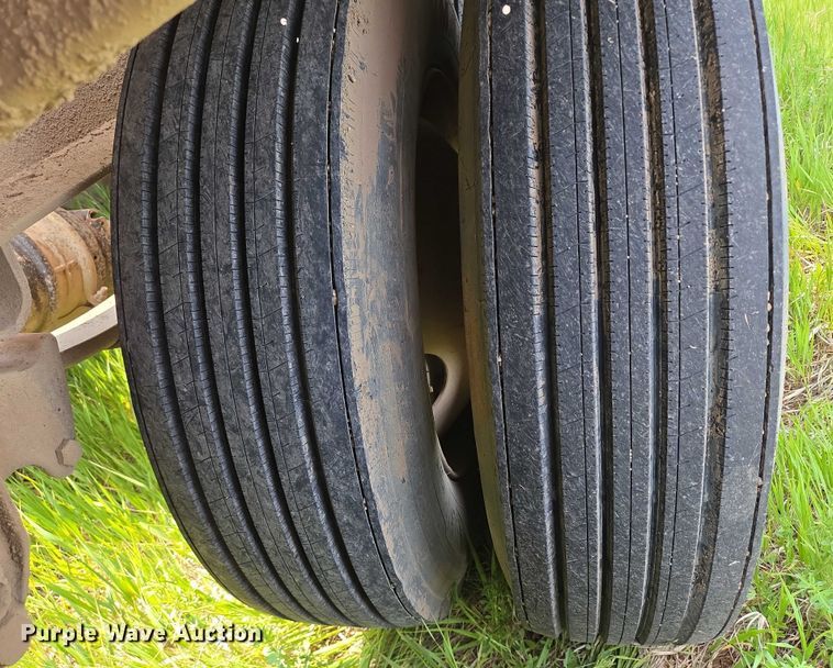 image for item DT7196 1998 Circle R 42SIDE side dump trailer