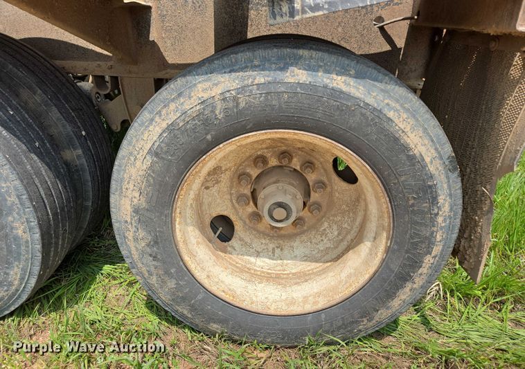 image for item DT7196 1998 Circle R 42SIDE side dump trailer