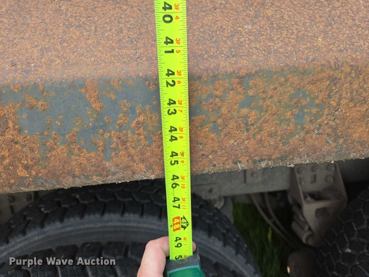 image for item DT7197 1987 Freightliner Conventional dump truck