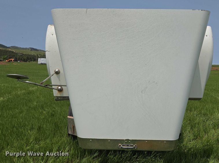 image for item DT7197 1987 Freightliner Conventional dump truck